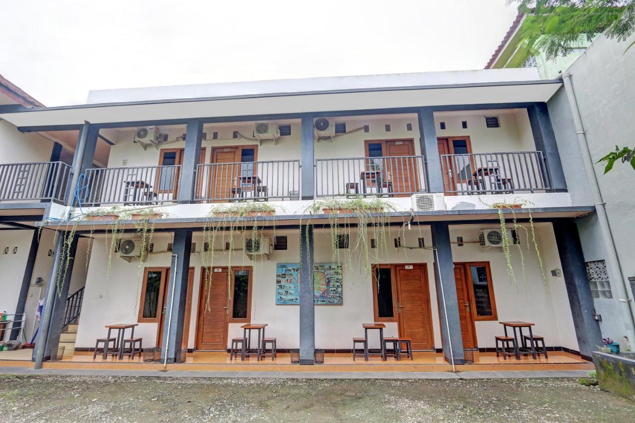 Hotel Wisma CK Kebumen Exterior foto