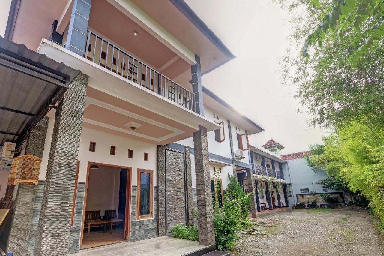 Hotel Wisma CK Kebumen Exterior foto